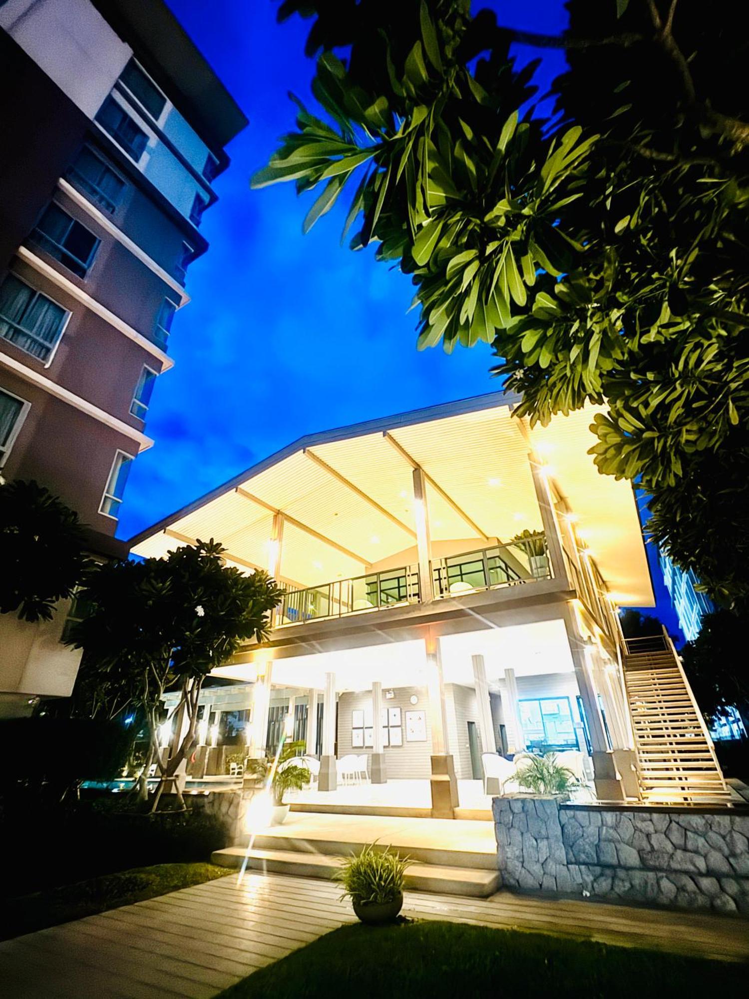 Sea&Mountain View,5 Mins Walk To Famous Beach With King Size Bed HHQ Exterior foto